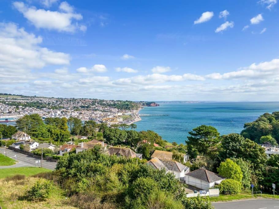 Bramblewood - Cosy Chic, Hot Tub, Close To Beach Stokeinteignhead Exterior photo